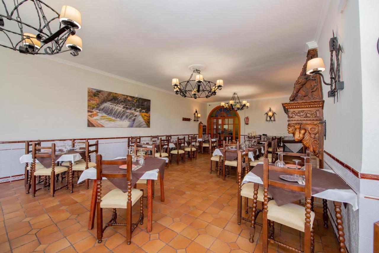 Hotel Las Pedrizas Antequera Exterior foto